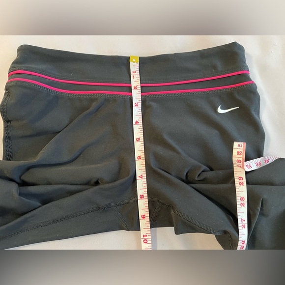 Nike Size XS Womens‎ Black Athletic DriFit Performance Sport Capri Leggings - Picture 11 of 12